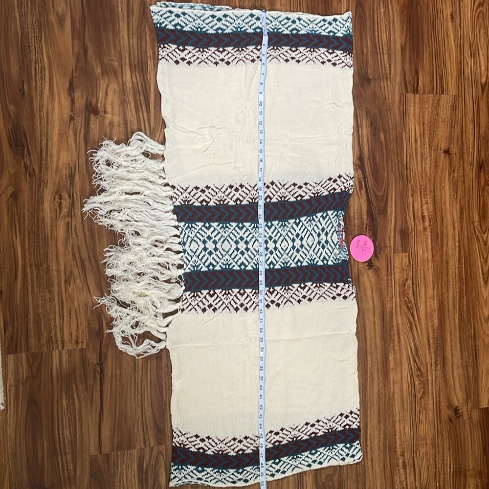 Bohemian cream tassel Poncho Sweater pullo… - Picture 10 of 10
